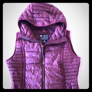 KUHL Women’s Spyfire Vest Cranberry Size M